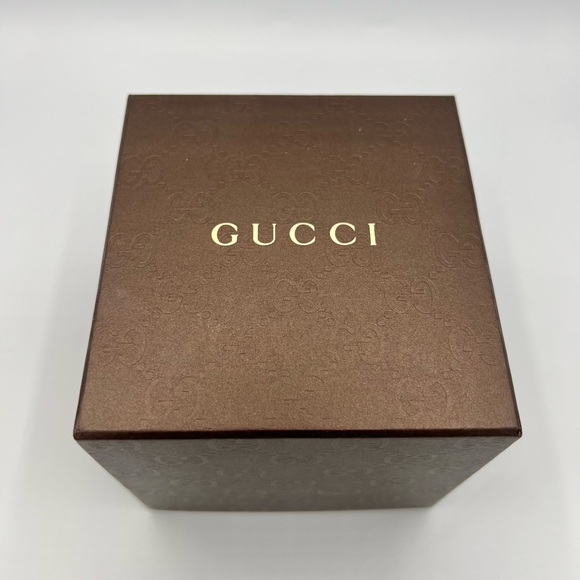 Authentic Gucci women’s watch. Color- Matte Silver. OS - Picture 7 of 7
